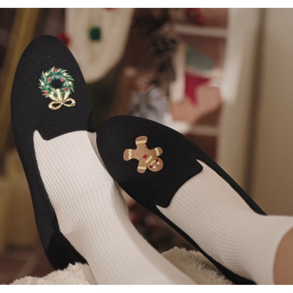 VIVAIA Black Christmas Gingerbread Wreath Embroidered Knit Loafers EU 41 US 9.5